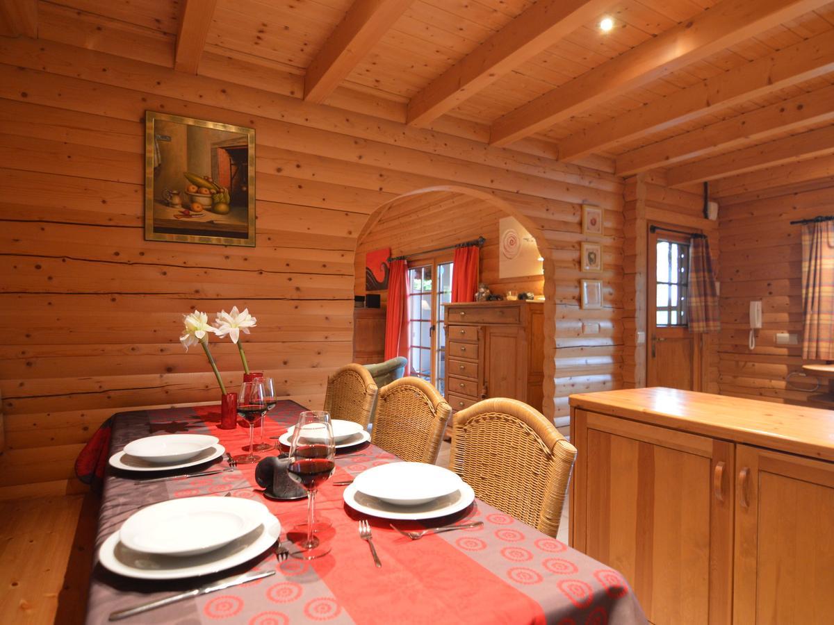Charming Chalet With Private Garden In Stavelot Hockai Bagian luar foto