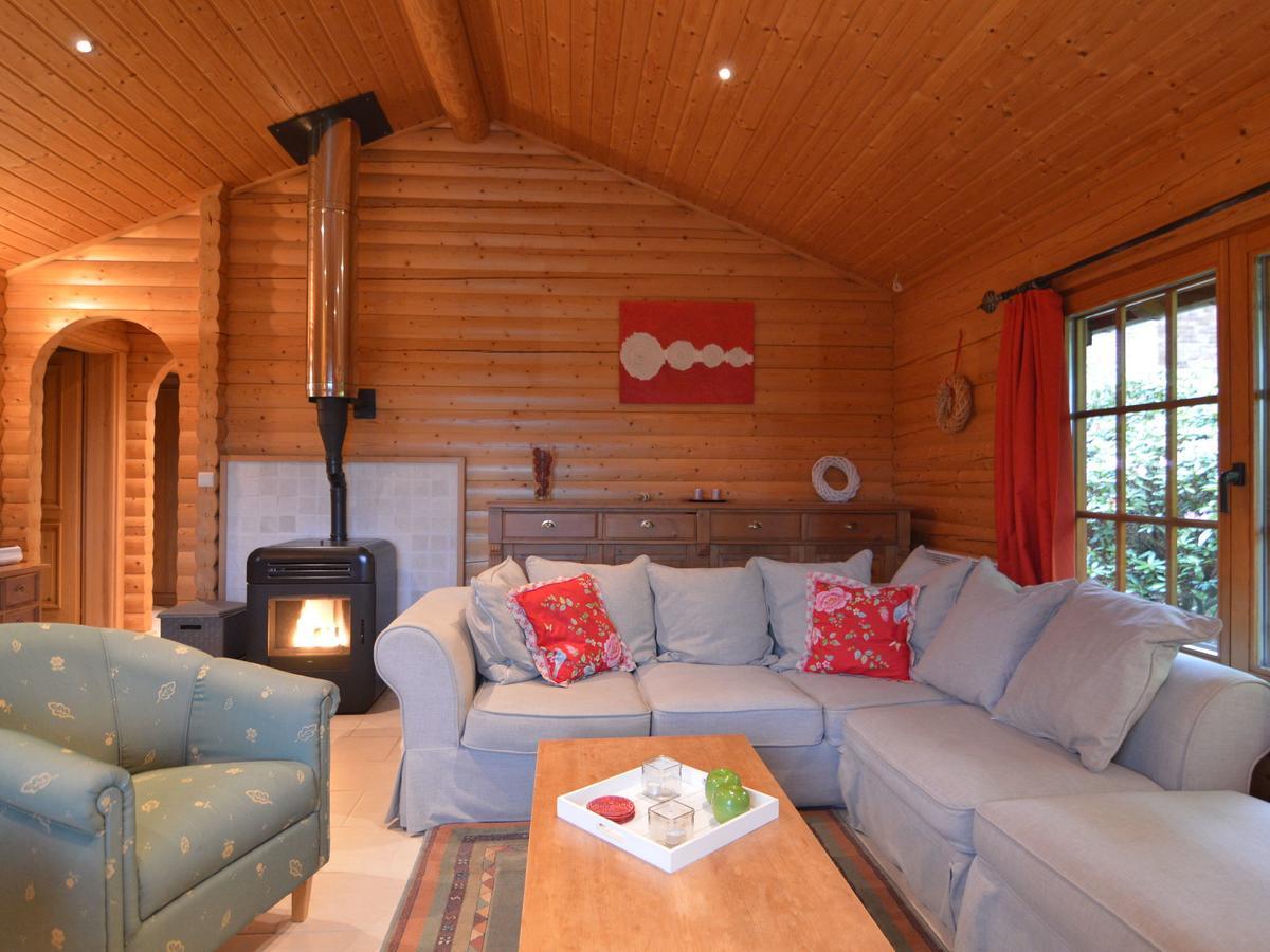 Charming Chalet With Private Garden In Stavelot Hockai Bagian luar foto